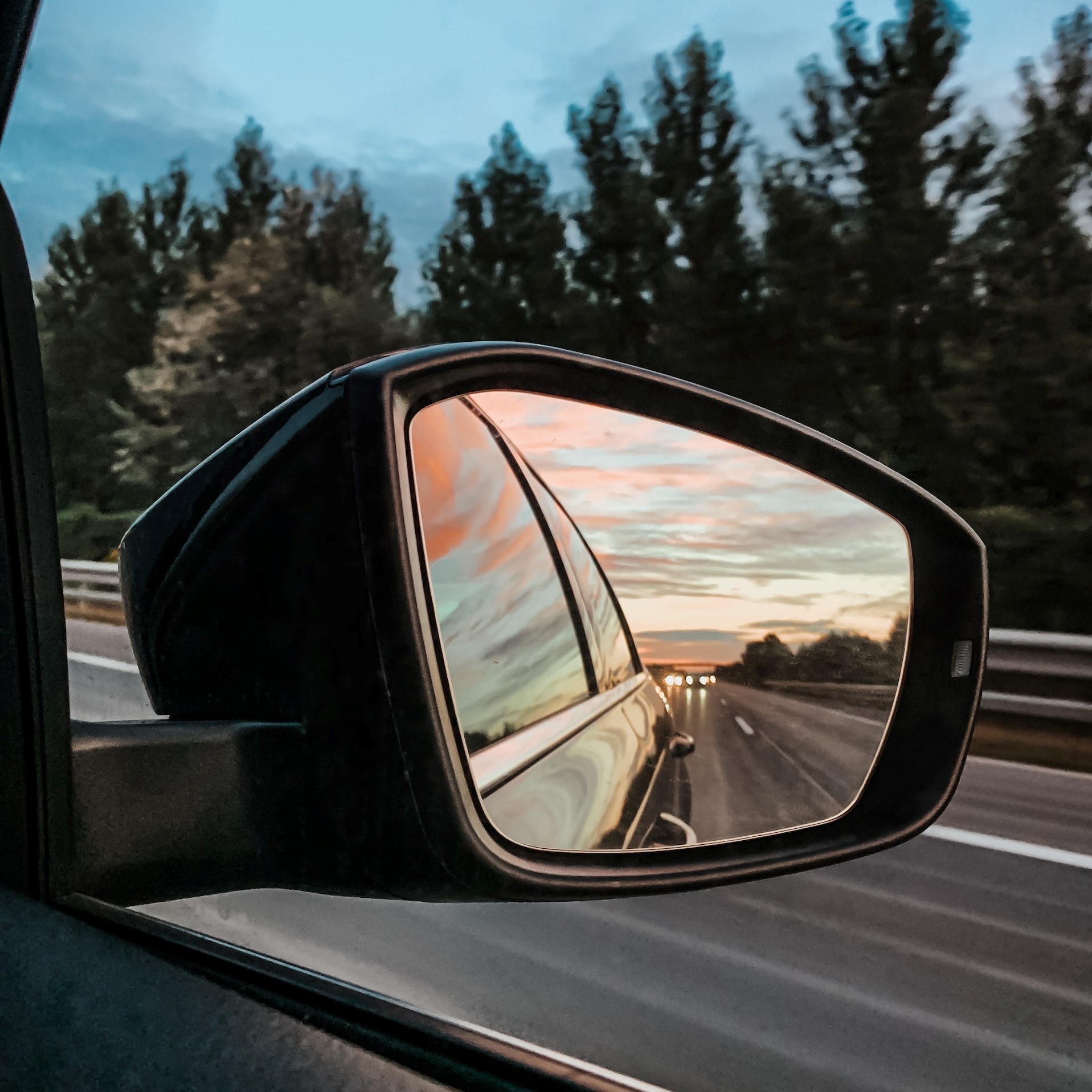 rétroviseur d'une voiture